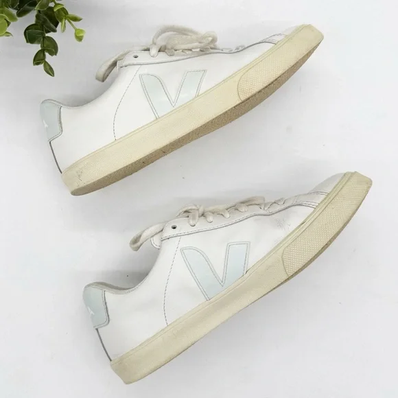 Veja Esplar Mint White Leather Sneakers Size 6 Athleisure Casual Travel Everyday - Picture 7 of 10